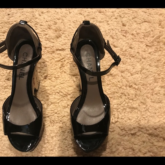 Shoes - Picture 5 of 6